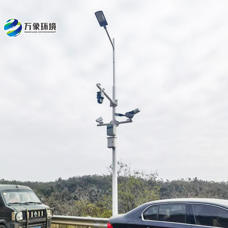 ??團(tuán)霧預(yù)警監(jiān)測系統(tǒng)是一款高速公路能見度監(jiān)測儀器